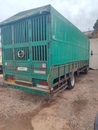 camion-hino-500-1221-2010-les-eucalyptus-alger-algerie