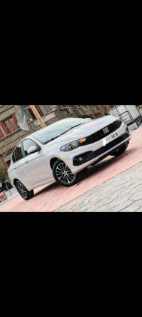 voitures-fiat-tipo-sedan-2024-citi-khenchela-algerie