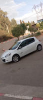 voitures-renault-clio-3-2012-night-and-day-khemis-el-khechna-boumerdes-algerie