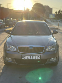 voitures-skoda-octavia-2012-ambiente-batna-algerie