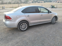 voitures-volkswagen-polo-sedan-2013-sour-el-ghouzlane-bouira-algerie