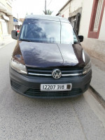 voitures-volkswagen-caddy-2018-bouira-algerie