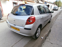 voitures-renault-clio-3-2009-dynamique-bouira-algerie