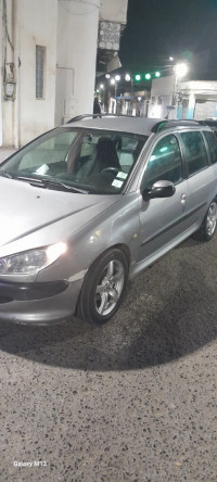 voitures-peugeot-206-sw-2004-staoueli-alger-algerie