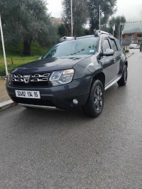 voitures-dacia-duster-2014-ambiance-tizi-ouzou-algerie