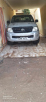 voitures-toyota-hilux-2010-laghouat-algerie