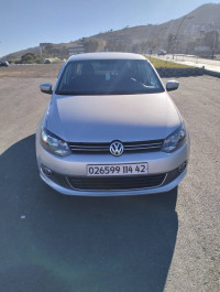 voitures-volkswagen-polo-sedan-2014-gouraya-tipaza-algerie