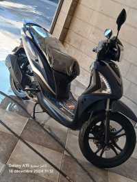 motos-et-scooters-sym-st-2023-boudouaou-boumerdes-algerie