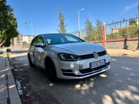 voitures-volkswagen-golf-7-2015-cup-chlef-algerie