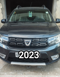 voitures-dacia-sandero-2023-guelma-algerie