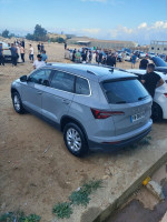 voitures-skoda-karoq-2023-ambition-bouzareah-alger-algerie