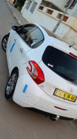 voitures-peugeot-208-2014-allure-relizane-algerie