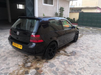 voitures-volkswagen-golf-4-2002-guerrouaou-blida-algerie