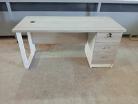 Bureau avec caisson fixe 3 tiroirs