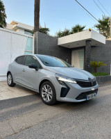 voitures-renault-clio-5-gris-nardo-diesel-full-option-2024-carte-grise-16-draria-alger-algerie