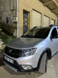 voitures-dacia-sandero-2018-stepway-privilege-miliana-ain-defla-algerie