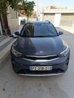 voitures-kia-stonic-2021-tt-options-bordj-bou-arreridj-algerie