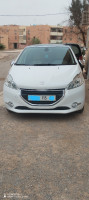 voitures-peugeot-208-2015-allure-facelift-bechar-algerie