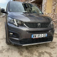 voitures-peugeot-rifter-2023-allur-ouled-el-alleug-blida-algerie