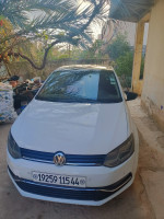 voitures-volkswagen-polo-2015-nouvelle-match-ii-ain-benian-defla-algerie