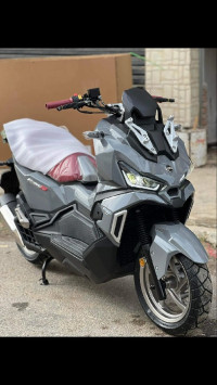 motos-et-scooters-sym-adv-200-2025-bejaia-algerie