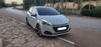 voitures-peugeot-208-2015-allure-facelift-djelfa-algerie