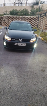 voitures-volkswagen-golf-7-2014-constantine-algerie