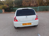 voitures-renault-clio-campus-2012-bye-arris-batna-algerie