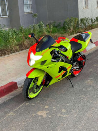 motos-et-scooters-suzuki-gsxr-k5-750-2001-alger-centre-algerie