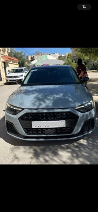 سيارات-audi-a1-2022-الجزائر-وسط