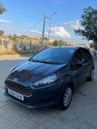 voitures-ford-fiesta-2014-setif-algerie