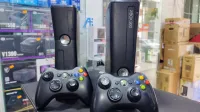 XBOX 360 SLIM FLASH GLITCH 1 MANETTE ET 2 MANETTE + DE 15 JEUX