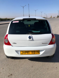 voitures-renault-clio-campus-2013-bye-el-eulma-setif-algerie