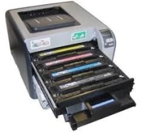 Une importante HP laser jet CP 1515N à vendre 