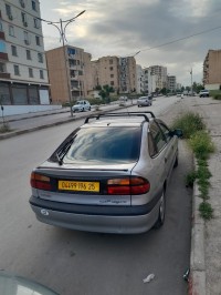 voitures-renault-laguna-1-1996-constantine-algerie