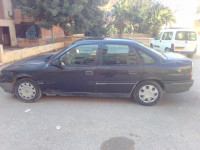 berline-opel-vectra-1991-ain-mlila-oum-el-bouaghi-algerie