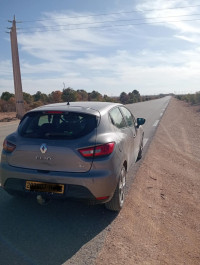 voitures-renault-clio-4-2014-limited-djelfa-algerie