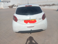 voitures-peugeot-208-2014-allure-ain-temouchent-algerie