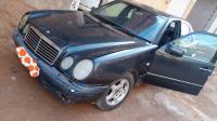 grande-berline-mercedes-classe-e-1990-bechar-algerie