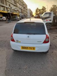 voitures-renault-clio-campus-2014-bye-bordj-el-kiffan-alger-algerie