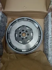 Volant moteur Débrayable clio 4 gtline 