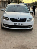 voitures-skoda-octavia-2015-edition-khemis-miliana-ain-defla-algerie