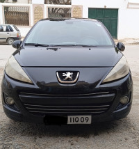 voitures-peugeot-207-2010-allure-djelfa-algerie