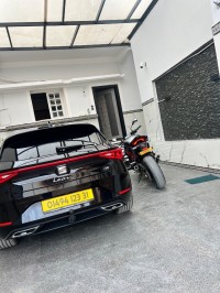 سيارات-seat-leon-2023-fr-plus-قصر-الشلالة-تيارت-الجزائر