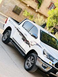 سيارات-toyota-hilux-2023-revo-سعودي-معسكر-الجزائر