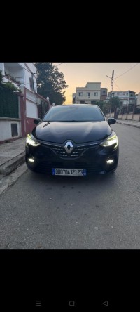 cars-renault-clio-5-2021-initiale-annaba-algeria