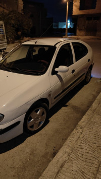 voitures-renault-megane-1-2002-msila-algerie