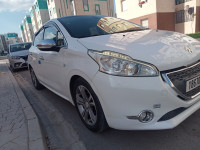 voitures-peugeot-208-2013-allure-annaba-algerie