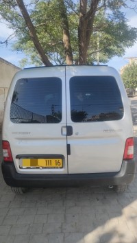 السيارات-النفعية-peugeot-partner-2011-origin-الكاليتوس-الجزائر
