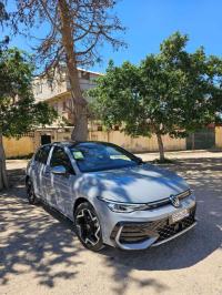 سيارات-volkswagen-golf-8-2025-r-line-بودواو-بومرداس-الجزائر